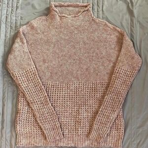 American Eagle Pink and white variegated knit waffle print sweater Size Medium